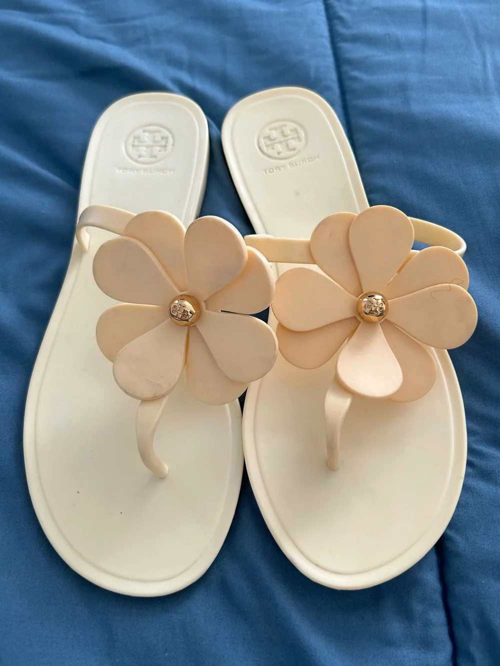 Tory Burch Cream Floral Jelly Thong Sandals with Pale Peach Flowers Size 7